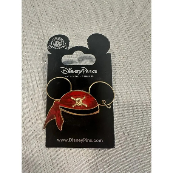 Disney Parks Pirates of the Caribbean Mickey Mouse ears Pin limited edition 2006 - Picture 3 of 3